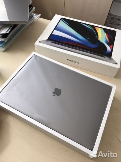Macbook pro 16 2019 i9 1TB Space Gray