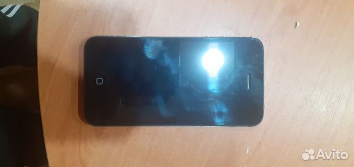 iPhone 4, 8 ГБ