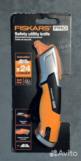 Нож строительный Fiskars