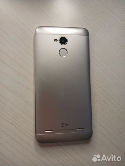 ZTE Blade V7 Lite, 2/16 ГБ