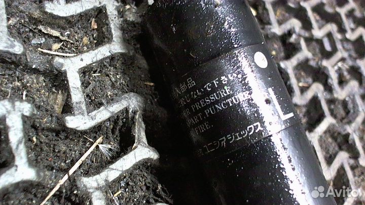 Амортизатор крышки багажника Nissan Elgrand, 1998