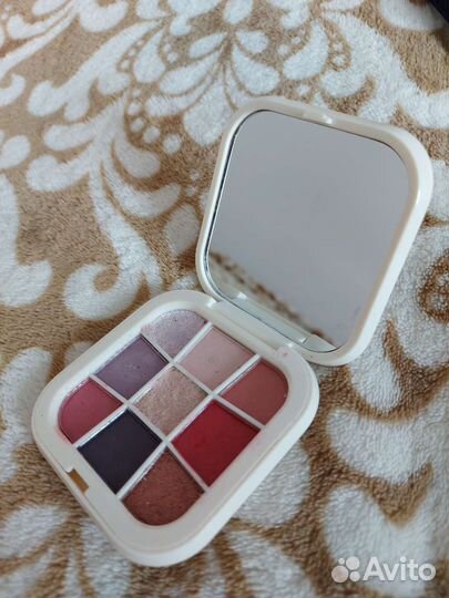 Тени для век