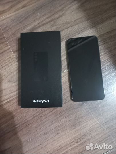 Samsung Galaxy S23, 8/128 ГБ