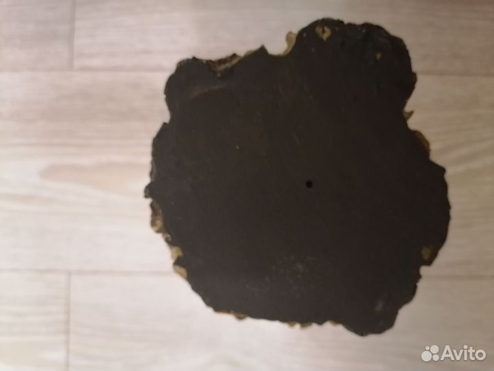 Кормушка для птиц и белок