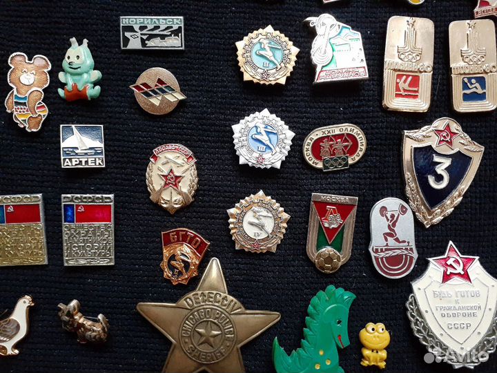 Значки (коллекционирование)