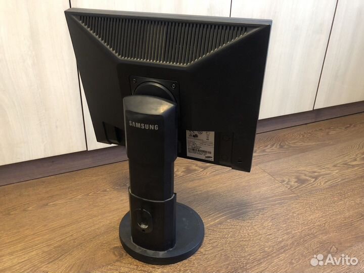 Монитор Samsung 17”