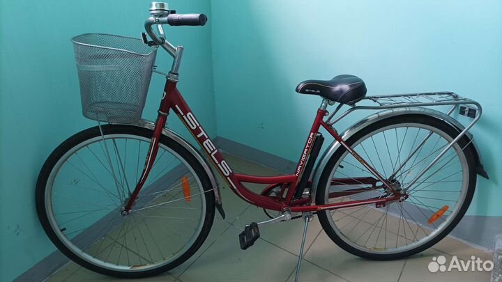Велосипед дорожный с корзиной Stels Navigator 340