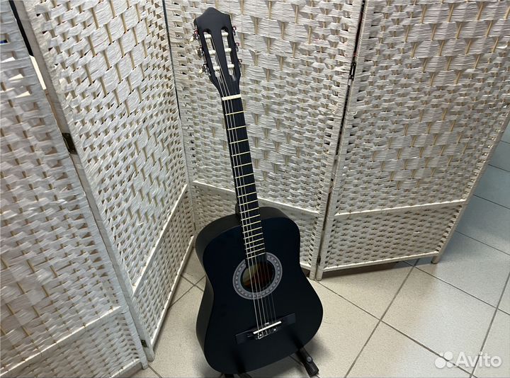 Гитара для обучения с комплектом