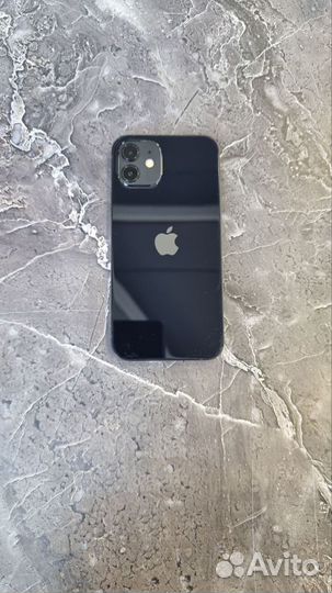 iPhone 12, 64 ГБ