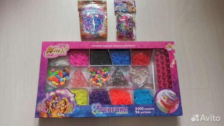 Наборы для создания украшений и фенечек