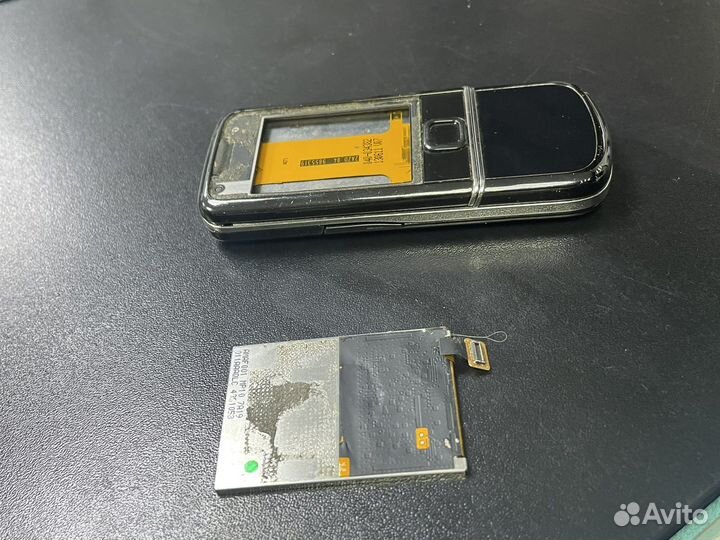 Nokia 8800 дисплей