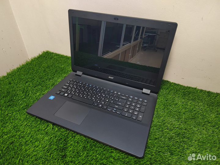 Acer ES1-731 (8 RAM/SSD)