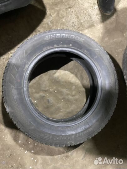 Hankook Winter I'Cept IZ2 215/65 R17