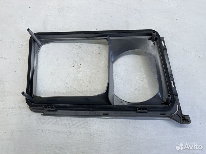 Рамка стекла фары для Mercedes W124