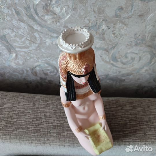 Подсвечник -скульптура