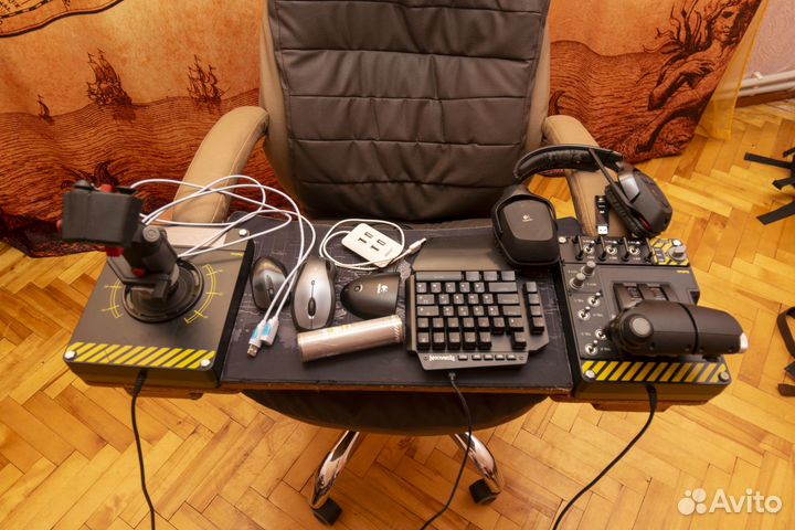 Джойстик и дроссель + геймерское кресло