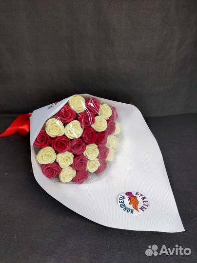 Букет - 29 Роз из Белого Шоколада