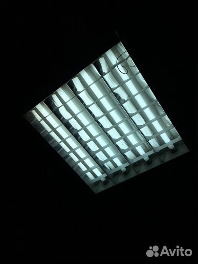 Светильник потолочный