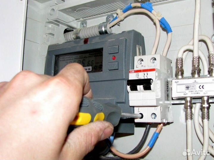 Инженеры - снабженцы и Приводчики