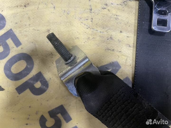 Ремень безопасности задний левый Ford Fusion