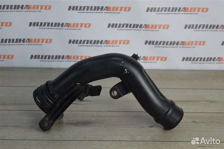 Патрубок интеркулера volkswagen Passat B6