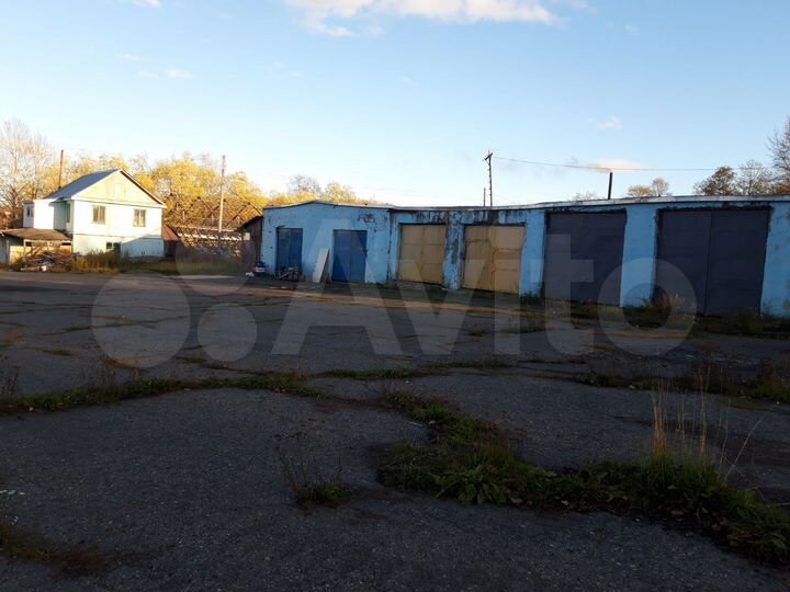 Гараж, > 30 м²