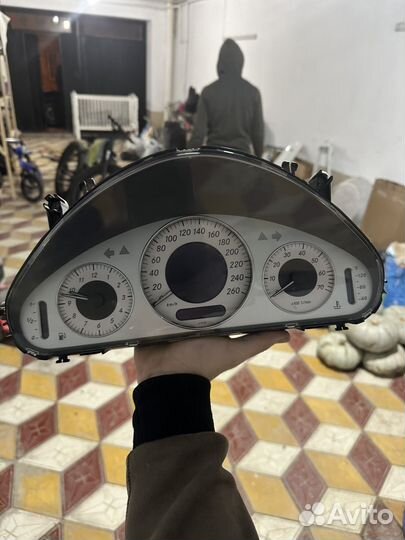 Щиток на 211w