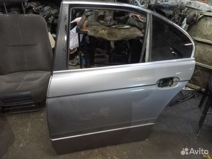Дверь задняя левая BMW E39 523i