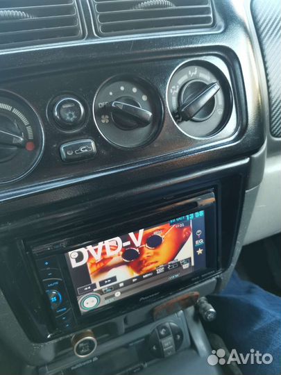 Pioneer avh-x1600dvd