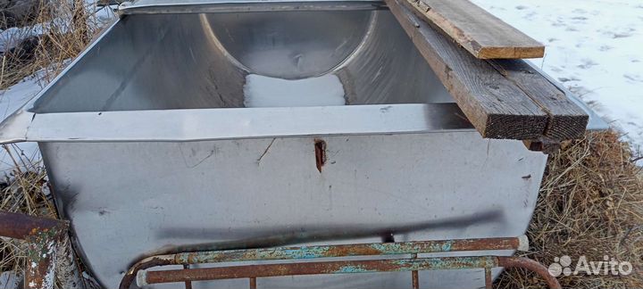 Емкость для воды металлическая