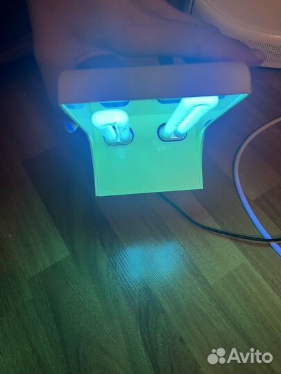 Лампа для ногтей