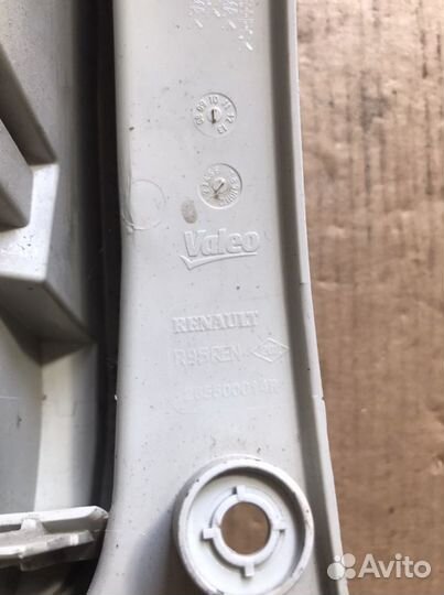 Задний правый фонарь Рено Гранд Сценик(674)