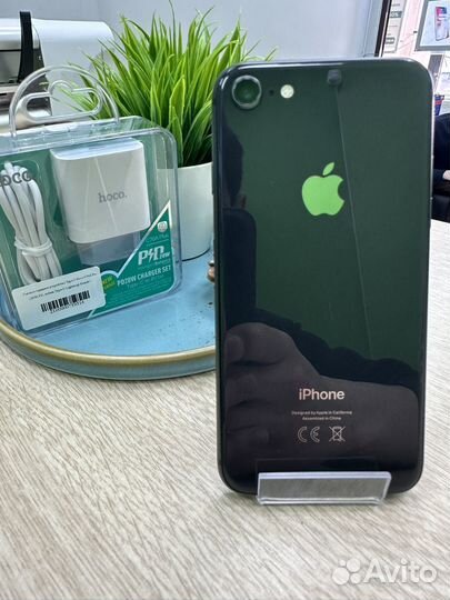 iPhone 8, 64 ГБ