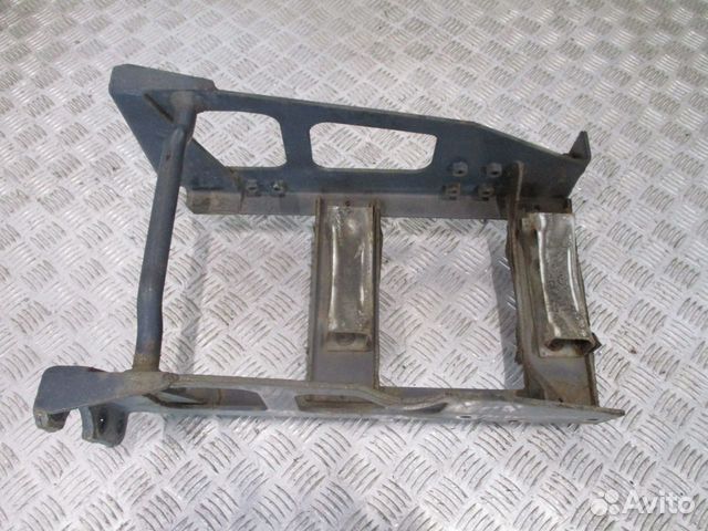 Кронштейн ресивера Iveco 504199168