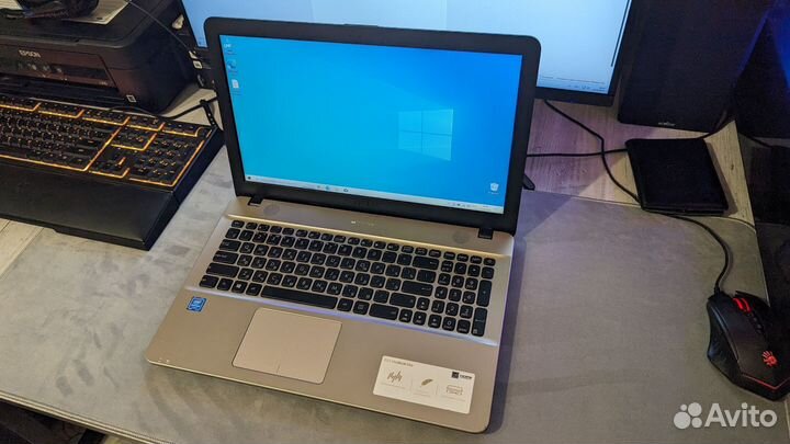 Ноутбук asus d541na