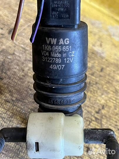 Насос омывателя лобового стекла Audi A3 8P