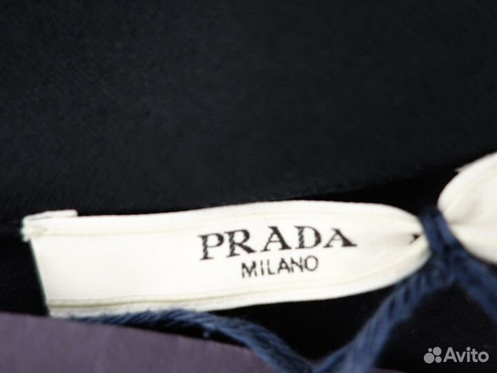 Prada новое платье оригинал М размер