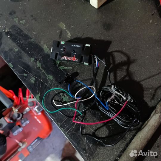 ACV SWI-X1- интерфейса для штатных кнопок на руле