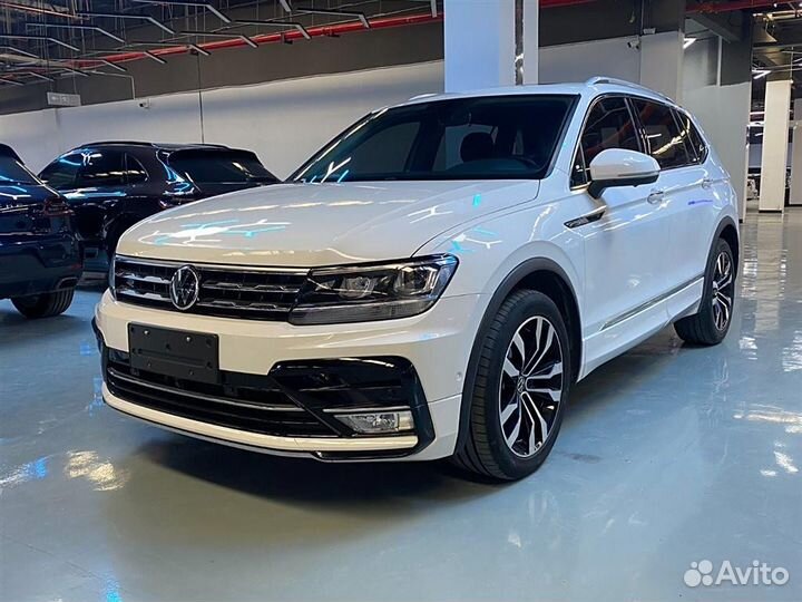 Volkswagen Tiguan 2.0 AMT, 2021, 30 000 км