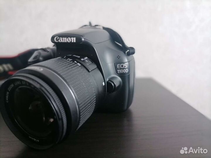 Зеркальный фотоаппарат Сanon EOS 1100 D