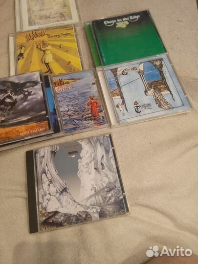 Компакт диски, Yes, Genesis, King Crimson