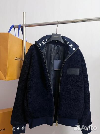 Куртка однотонная Louis Vuitton
