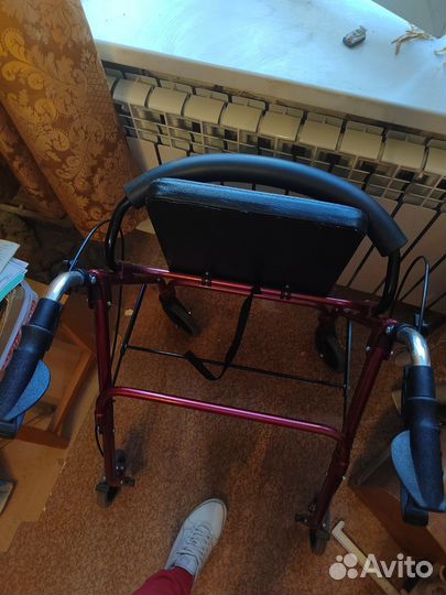 Ходунки для взрослых на колесах
