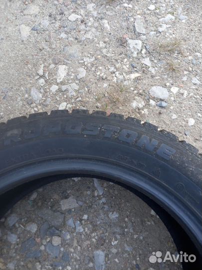 Roadstone Winguard 215/55 R17