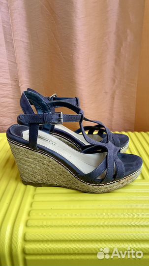 Босоножки женские 37 размер