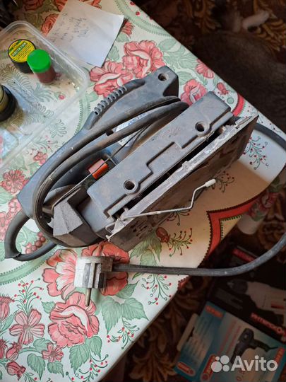 Шлифовальная машина