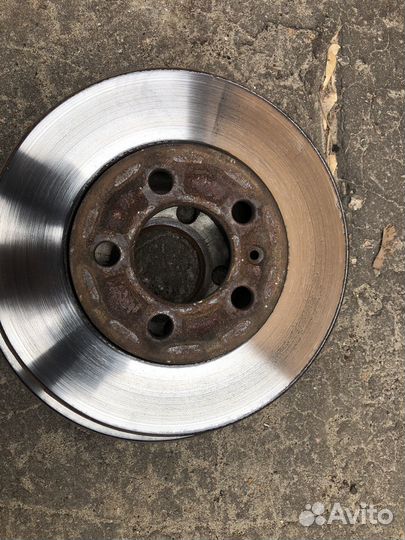 Тормозные диски на volkswagen Polo