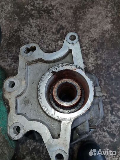 Раздатка Вольво хс 90, 2,5Л