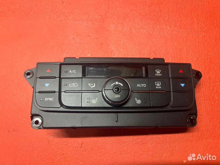 Блок управления климат-контролем Chrysler Jeep