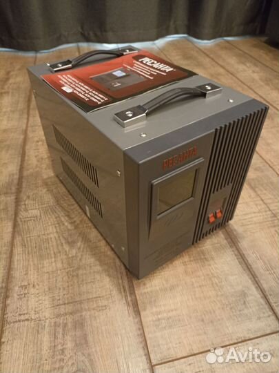 Автоматический стабилизатор напряжения